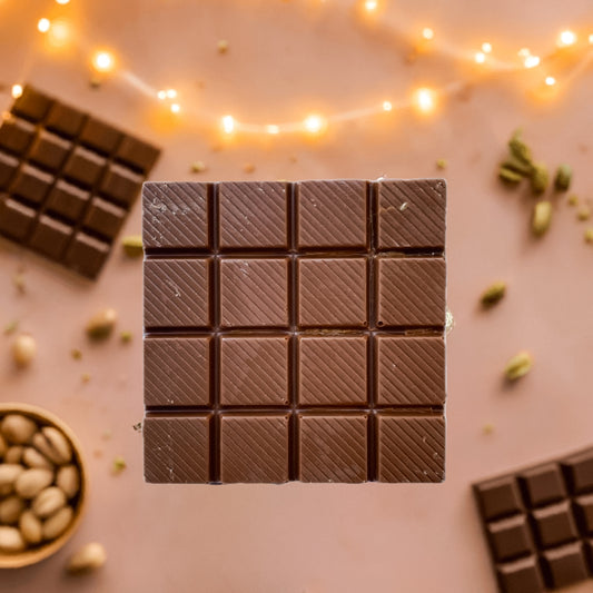 Pistachio Praline Dubai Chocolate Bar