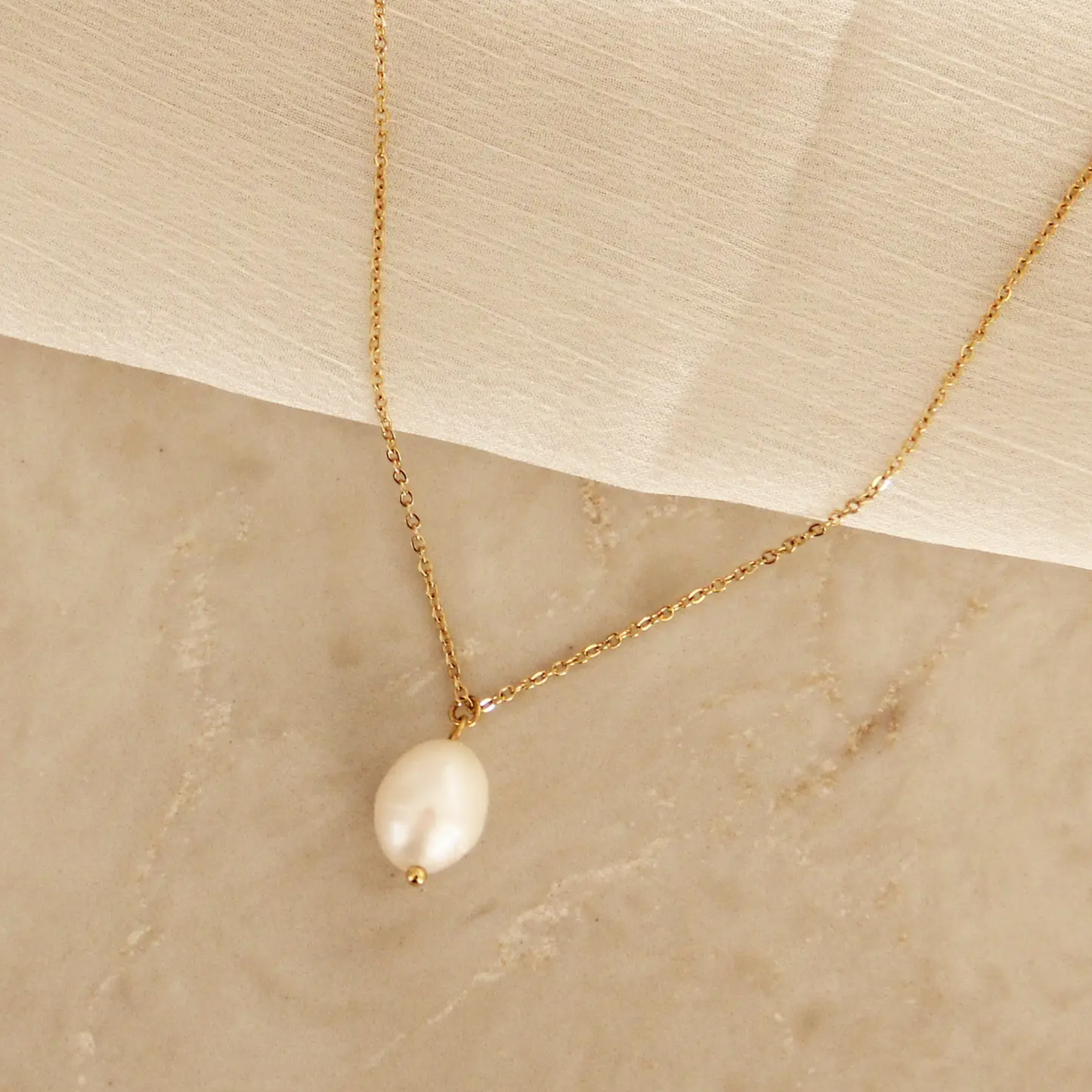 Pearl Pendant Necklace by MAIVE
