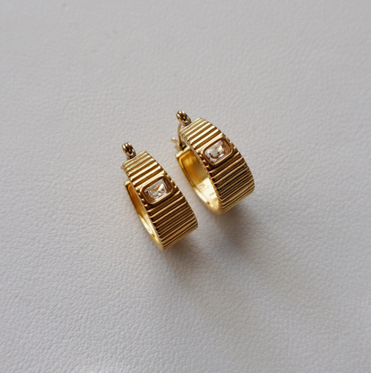Stella Hoops